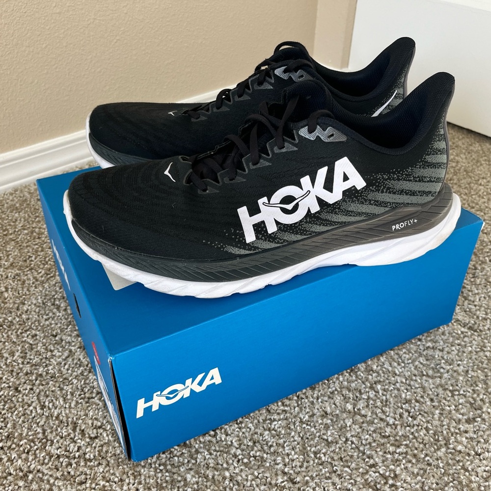 Hoka Mach 5 Wide Running shoes in size 13